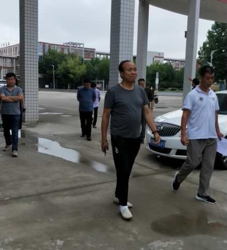 盧氏縣教育局,財(cái)政局對(duì)盧氏一高節(jié)電產(chǎn)品工程進(jìn)行驗(yàn)收！(圖2)