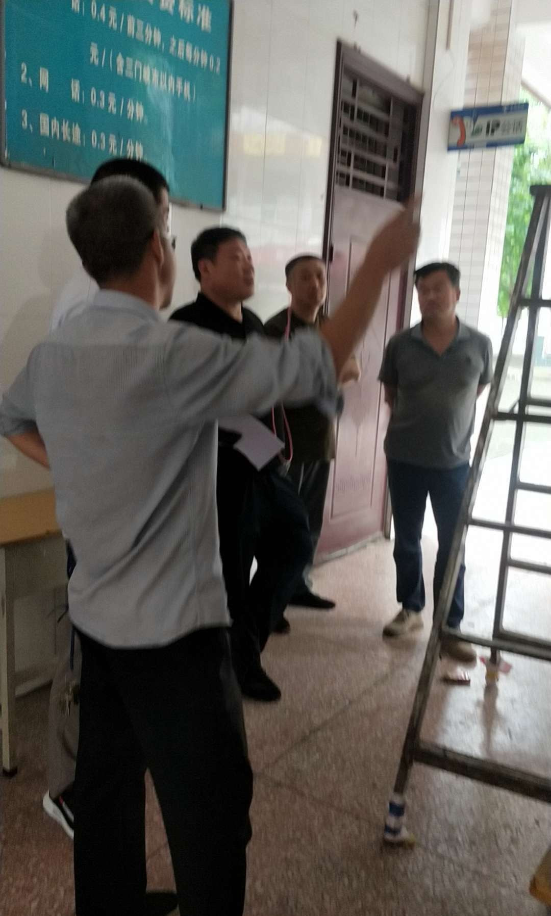 2020年7月22日盧氏一高節(jié)電產(chǎn)品安裝工程驗收(圖2)