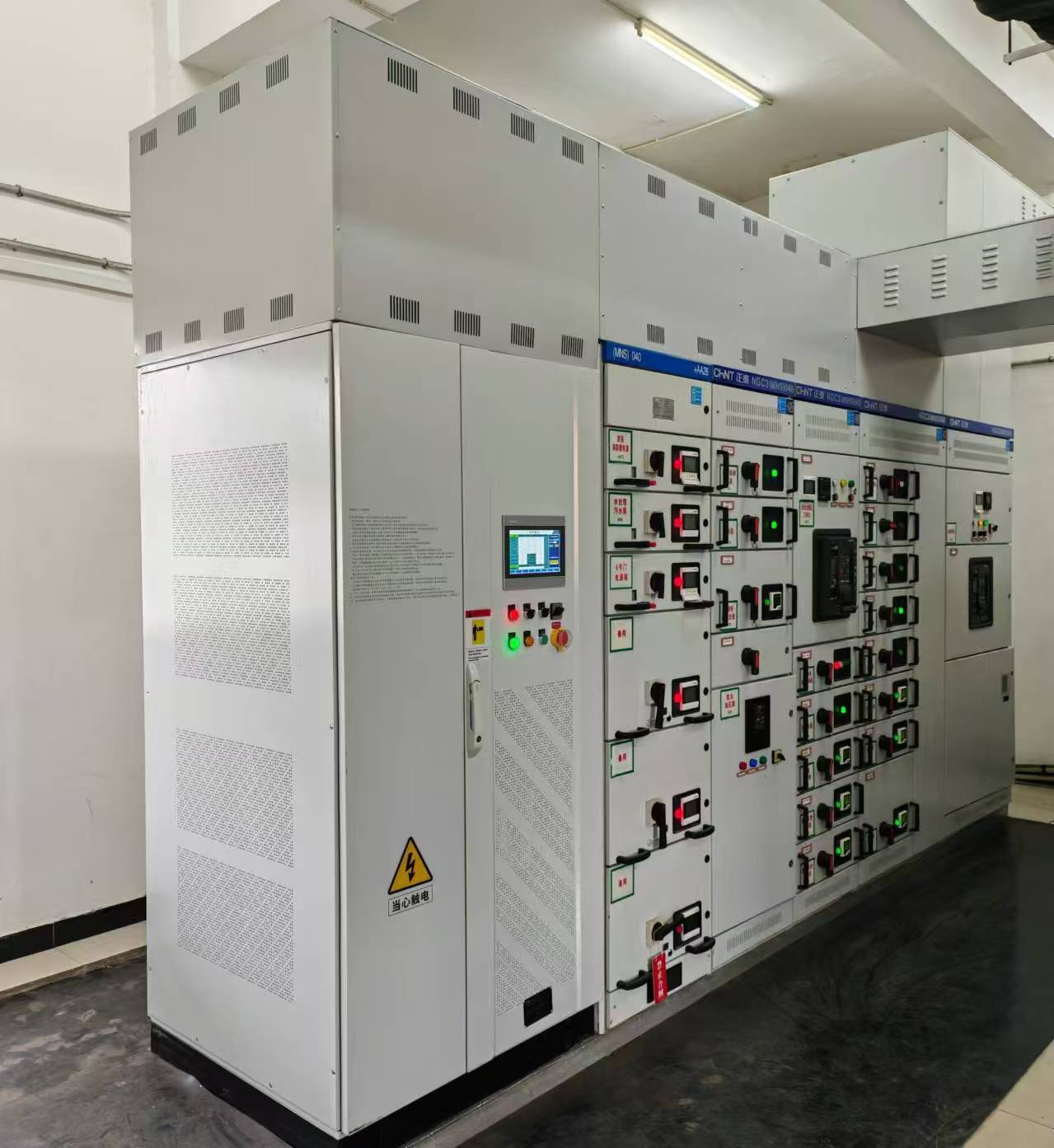 裕金達(dá)智能配電節(jié)電裝置(圖1)